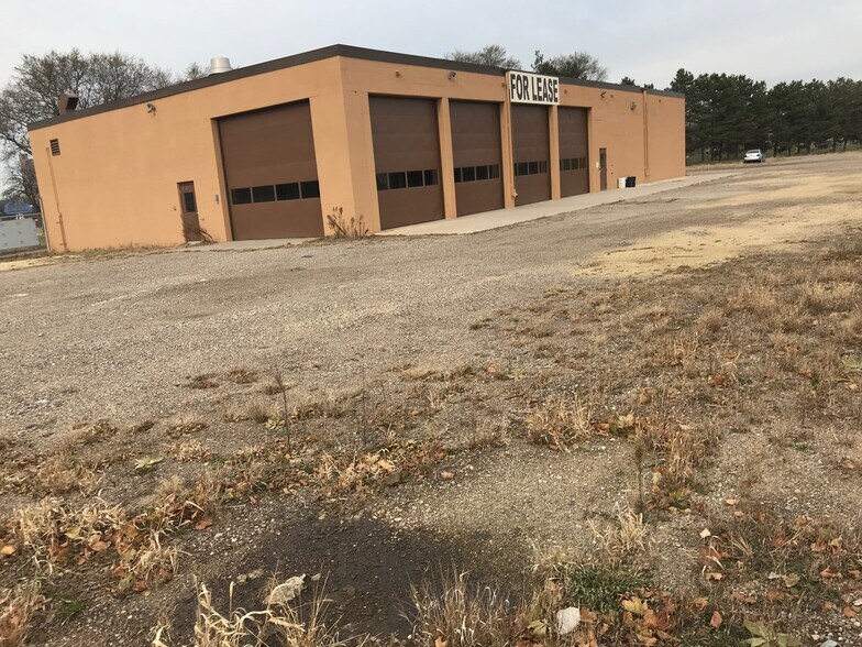More Photos Of 1501 Johnson St NE, Minneapolis Warehouse For Sale