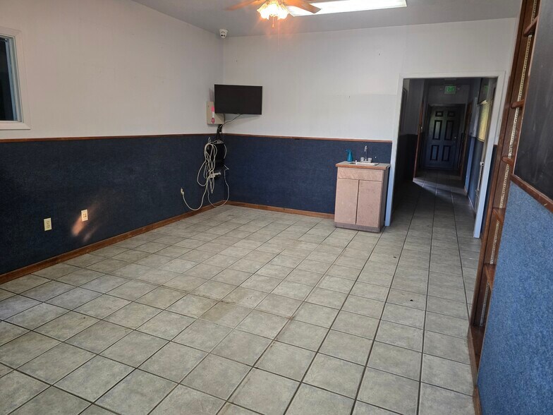 More Photos Of 205 River North Blvd, Stephenville Medical For Sale