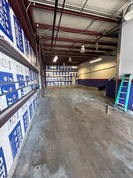 More Photos Of 802 Old Dixie Hwy, West Palm Beach Unknown For Lease