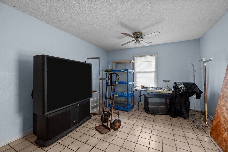 More Photos Of 405 Cherokee St, Kings Mountain Religious Facility For Sale