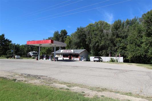 More Photos Of 315 N Bridge St, Enterprise Service Station For Sale