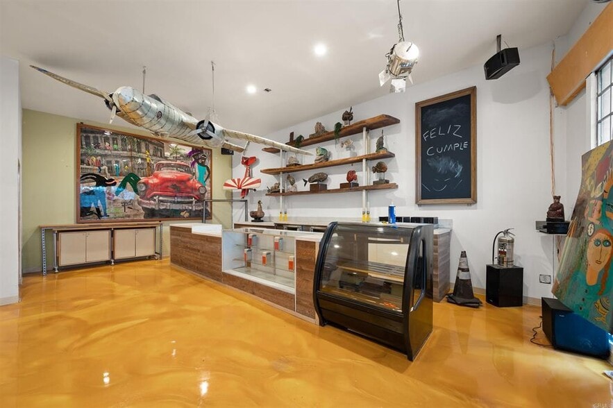 More Photos Of 5527 El Cajon Blvd, San Diego Storefront For Sale