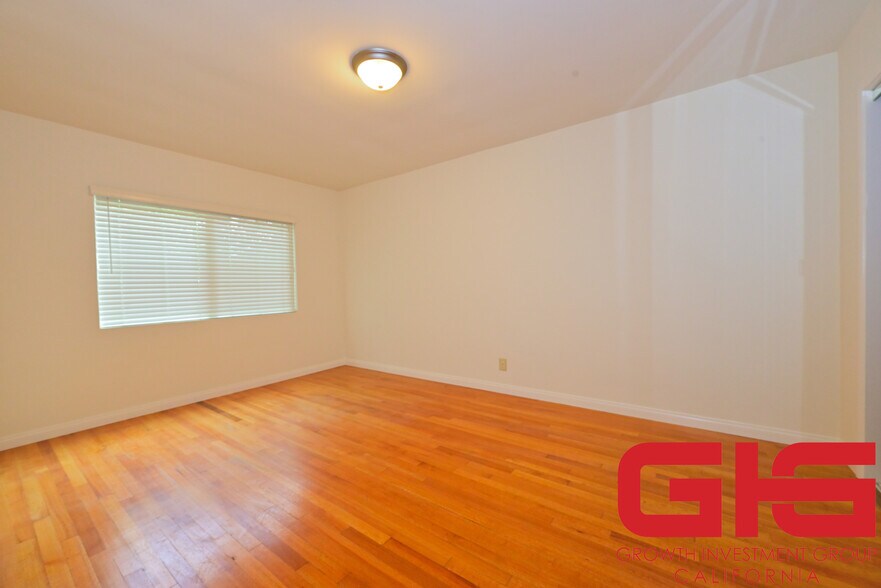 More Photos Of 517 E Washington Blvd, Pasadena Apartments For Sale