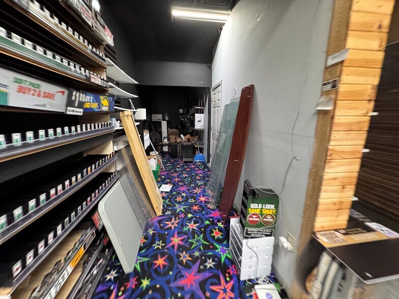 More Photos Of 1312 Hamilton St, Stoughton Freestanding For Lease