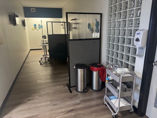 More Photos Of 5901-6113 Burnet Rd, Austin Storefront For Lease