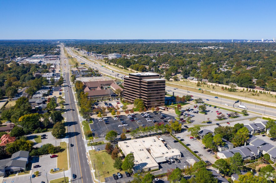 More Photos Of 4200 E Skelly Dr, Tulsa Office For Lease