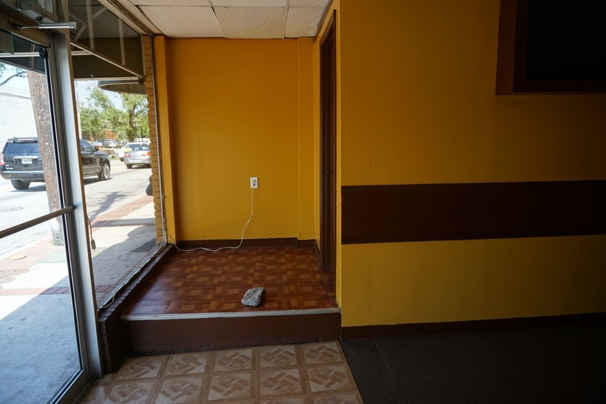 More Photos Of 840 Ralph David Abernathy Blvd SW, Atlanta Storefront For Lease