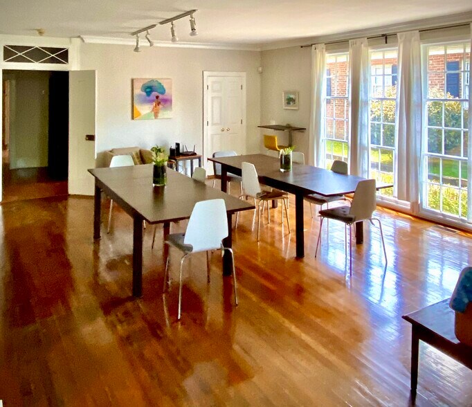 More Photos Of 902 Broad St, Durham Office For Lease