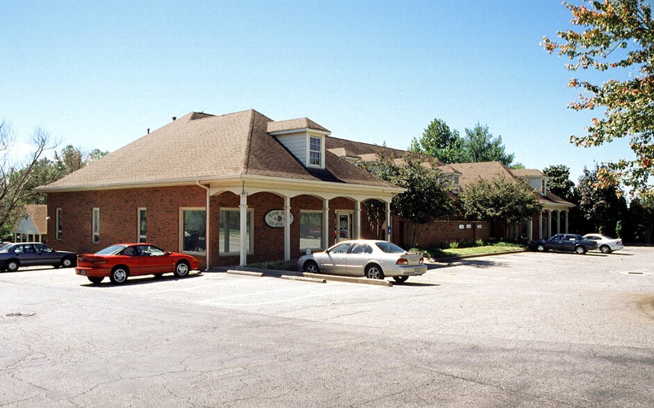 More Photos Of 1305 Hembree Rd, Roswell Medical For Lease