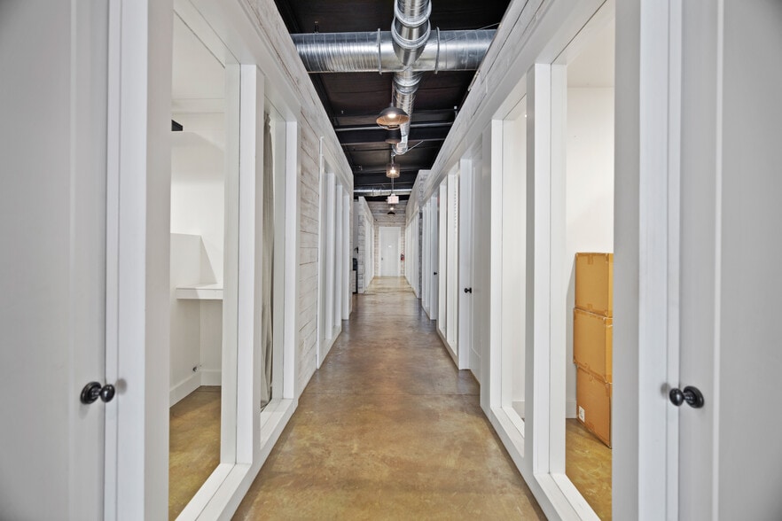 More Photos Of 790 N Highway 393, Santa Rosa Beach Warehouse For Lease
