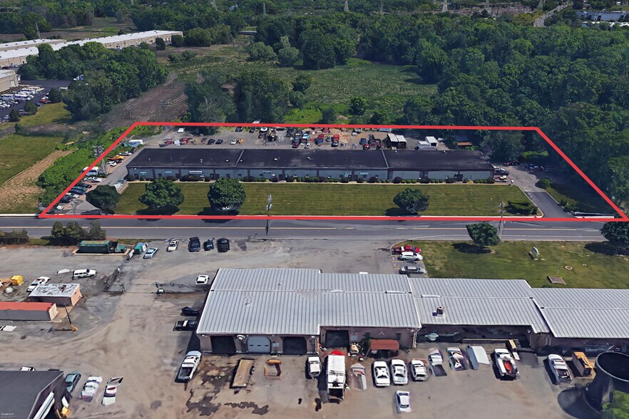 More Photos Of 7 Melanie Ln, East Hanover Warehouse For Lease