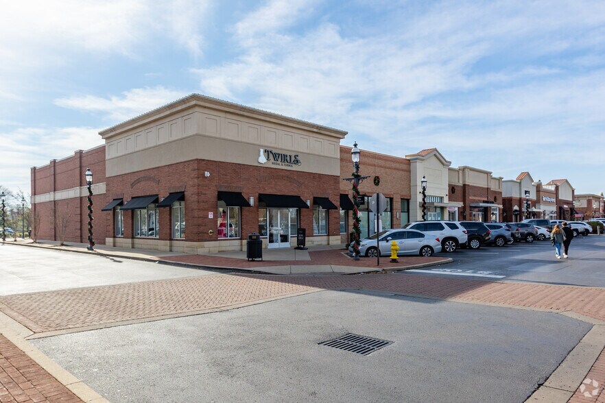 More Photos Of 300 Indian Lake Blvd, Hendersonville Unknown For Lease