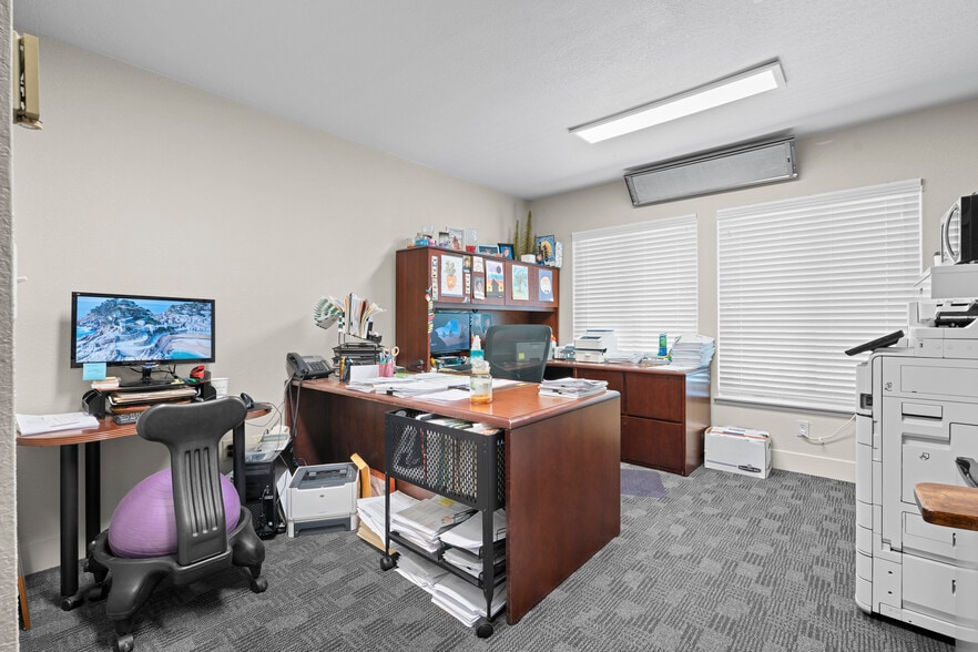 More Photos Of 625 Hwy 50, Zephyr Cove Office For Sale