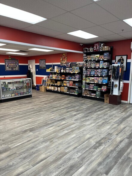 More Photos Of 310 Boul Crémazie O, Montréal Industrial For Sale