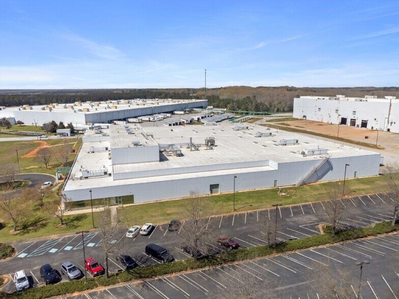 More Photos Of 201 Puckett Ferry Rd, Greenwood Warehouse For Lease