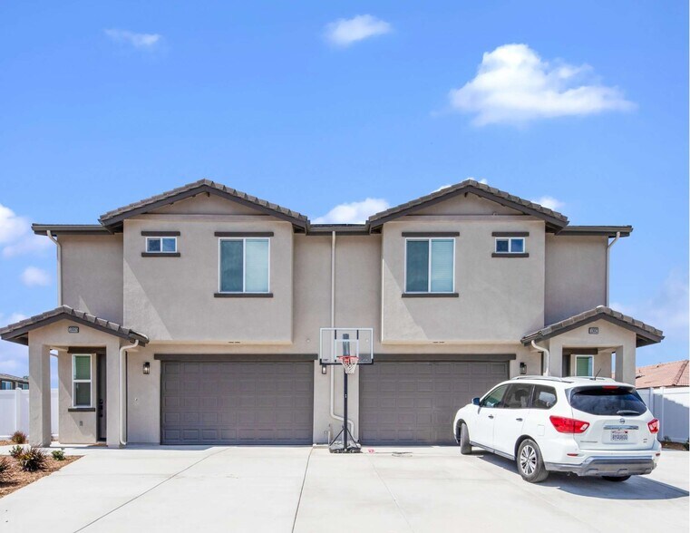 More Photos Of 5852 Norwood Ave, Riverside Multifamily For Sale