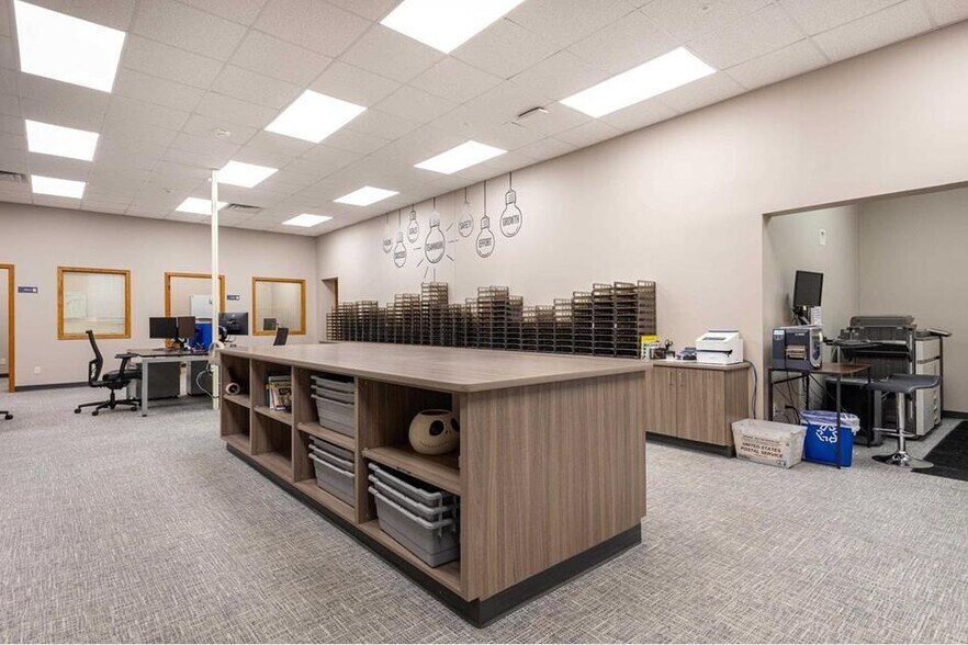 More Photos Of 3679 Prism Ln, Kieler Office For Lease