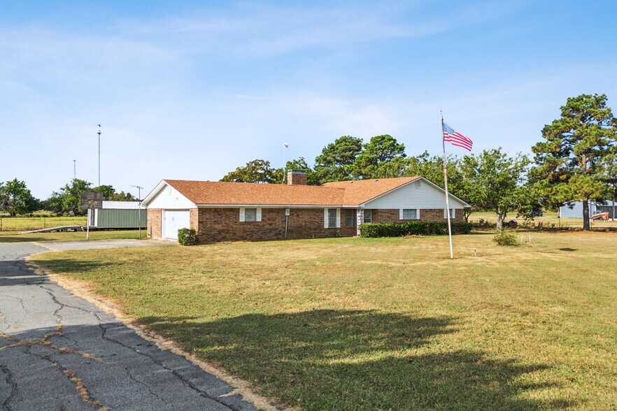 More Photos Of 31092 US Highway 82, Whitesboro Land For Sale