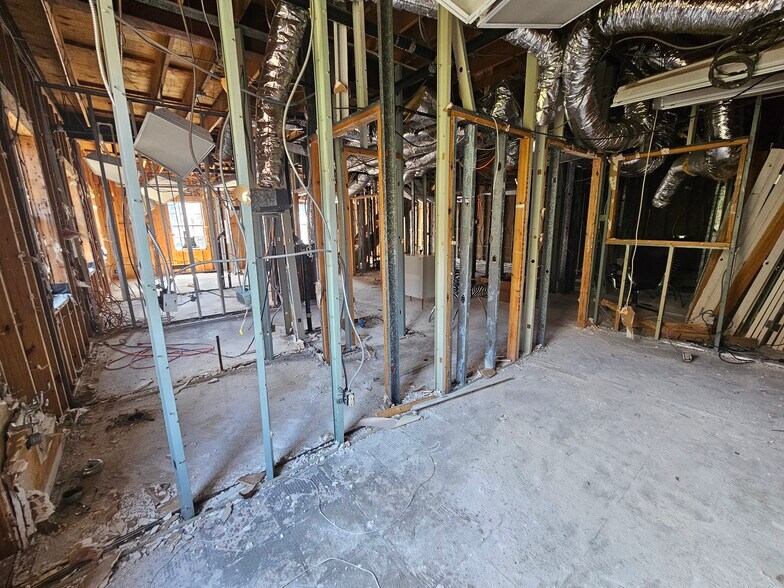 More Photos Of 3939 Houma Blvd, Metairie Medical For Sale