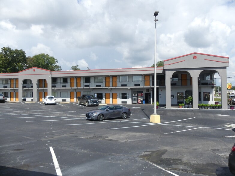 More Photos Of 2120 Lafayette Rd, Fort Oglethorpe Hotel For Sale