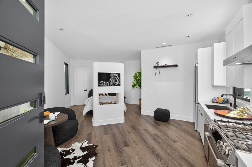 More Photos Of 585 Riverside Drive, Napa Multifamily For Sale