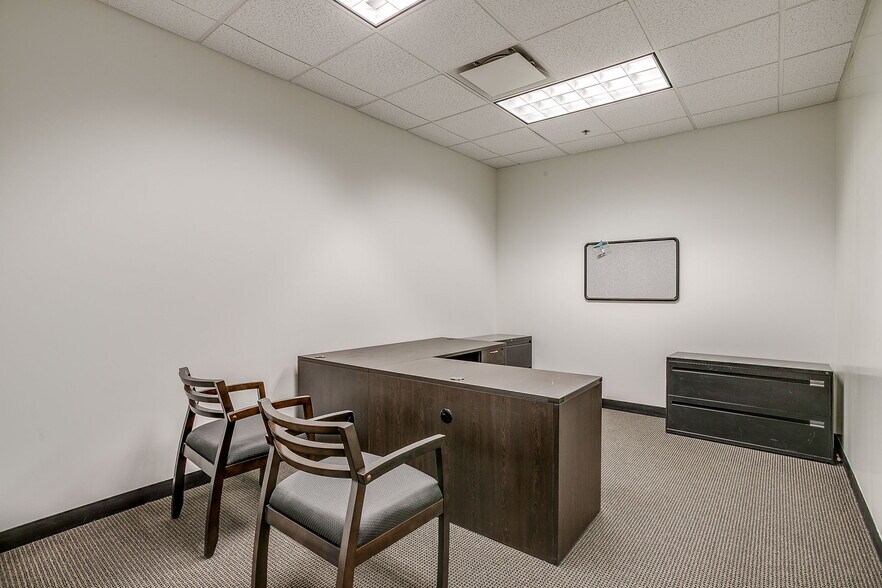 More Photos Of 3262 Chapel Creek Blvd, Fort Worth Office For Lease