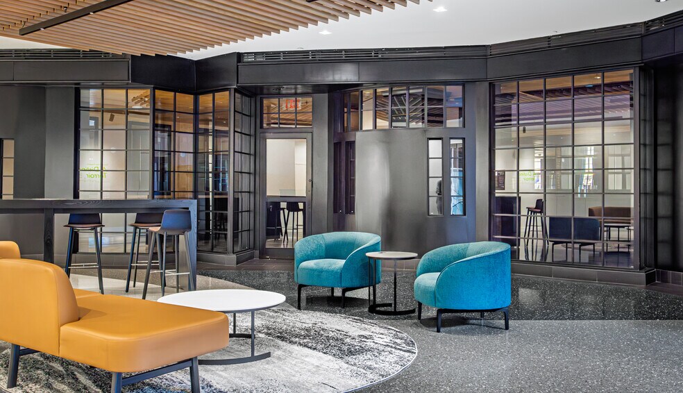 More Photos Of 5335 Wisconsin Ave NW, Washington Office For Lease