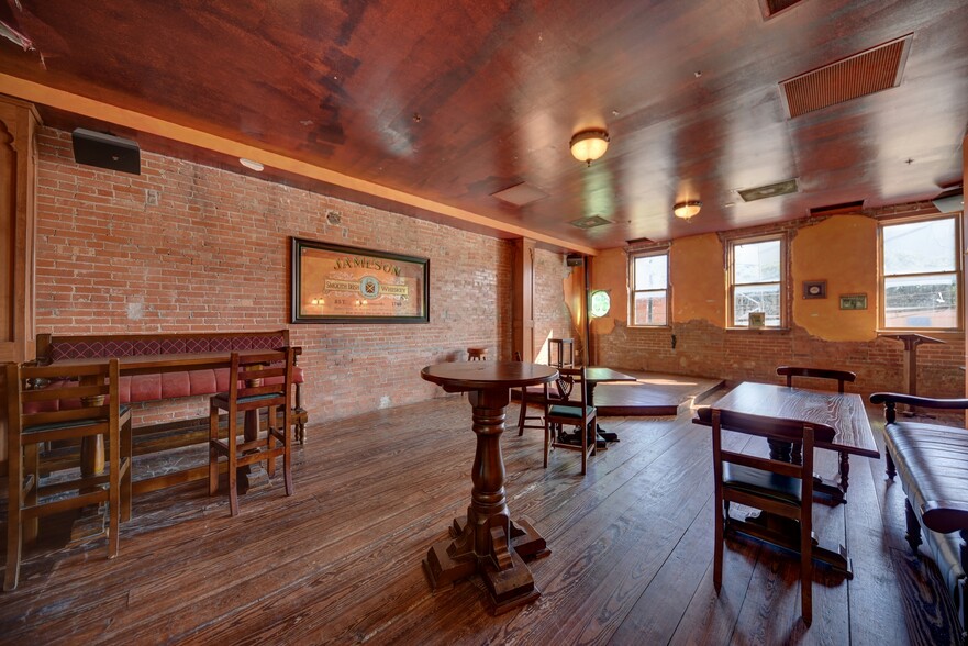 More Photos Of 107-109 N Main St, Bryan Restaurant For Sale