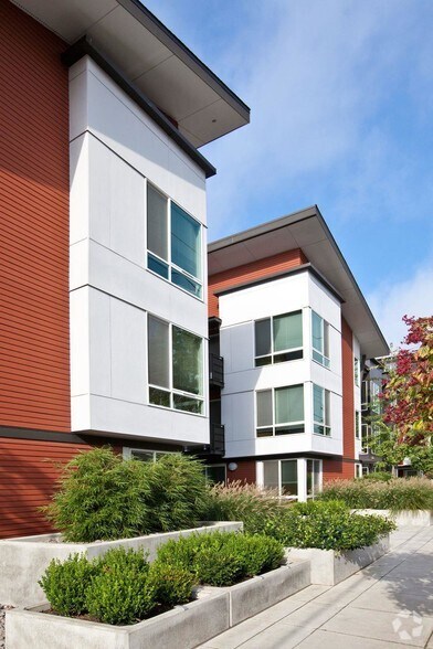 More Photos Of 3850 N Mississippi Ave, Portland Apartments For Lease