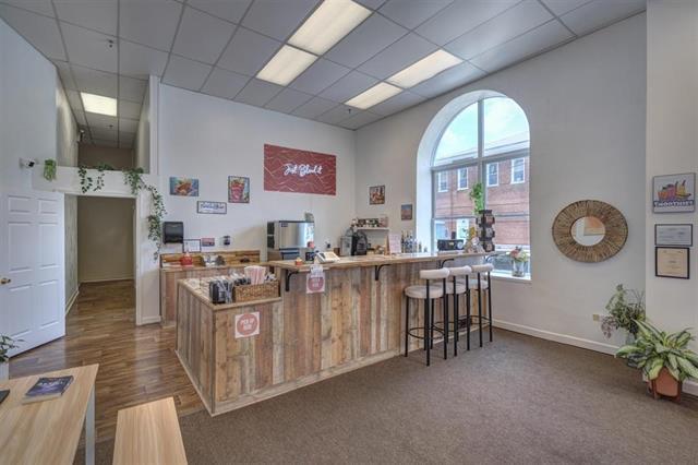More Photos Of 301 W Main St, Radford Apartments For Sale