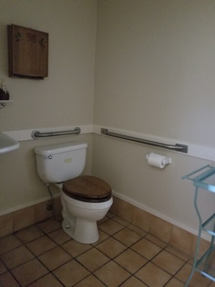 More Photos Of 10589 N Kings Hwy, Myrtle Beach Freestanding For Lease