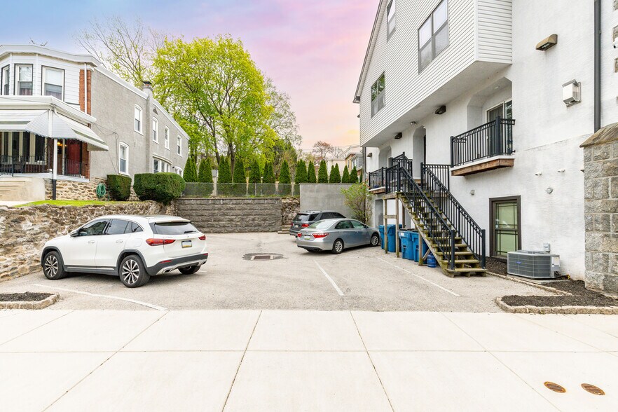 More Photos Of 4557 Manayunk Ave, Philadelphia Apartments For Sale