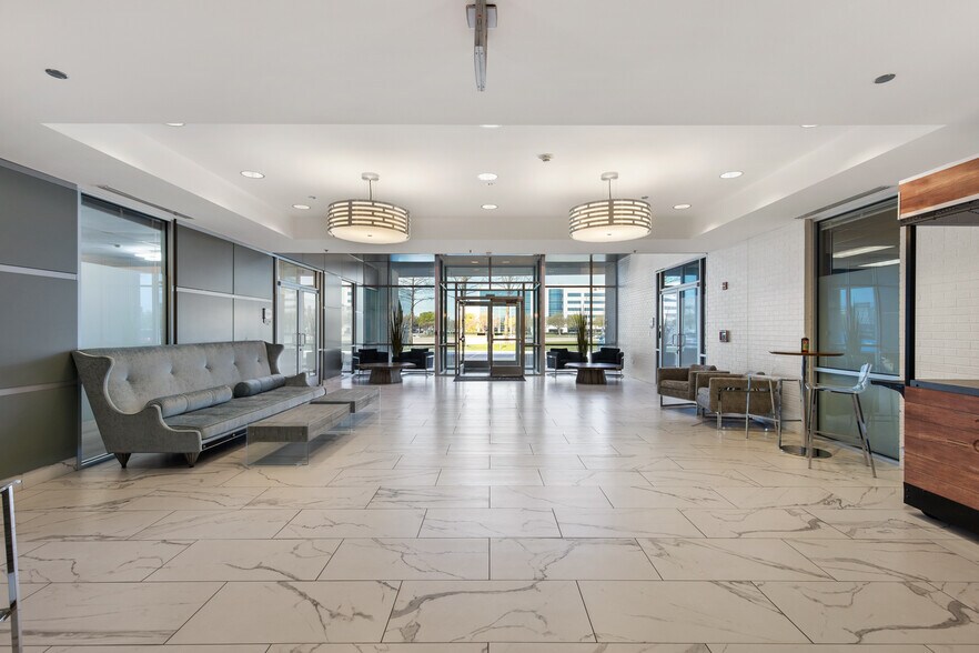 More Photos Of 2800 N Dallas Pky, Plano Office For Lease