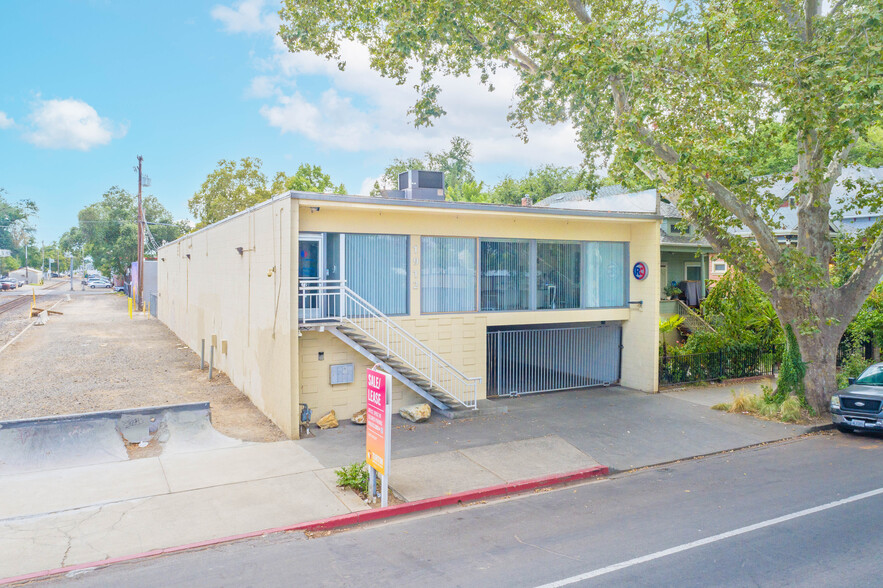 Primary Photo Of 1912 F St, Sacramento Office For Sale