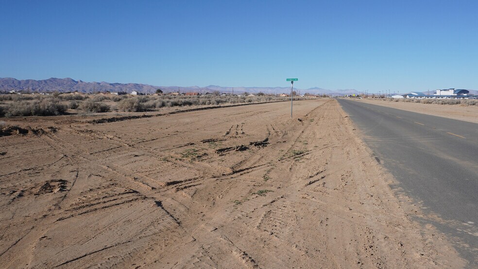 More Photos Of Hacienda Blvd @ Evergreen Ave, California City Land For Sale