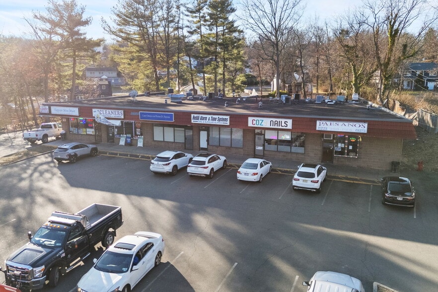 More Photos Of 362-374 Western Hwy, Tappan Freestanding For Lease