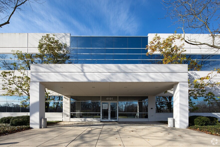 More Photos Of 4101 Founders Blvd, Batavia Warehouse For Lease