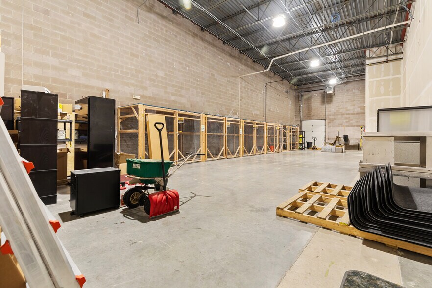 More Photos Of 1278-1296 Sandhill Rd, Orem Office For Sale