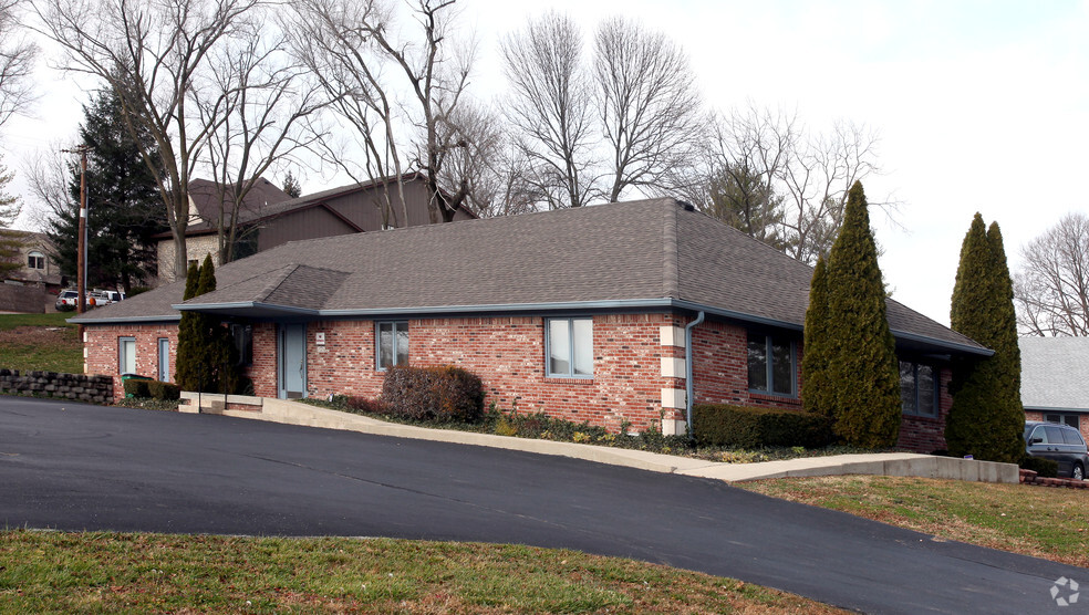 Primary Photo Of 130 Fairway Lakes Dr, Franklin Office For Sale