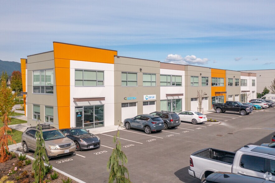 Primary Photo Of 853 Seaborne Ave, Port Coquitlam Flex For Lease