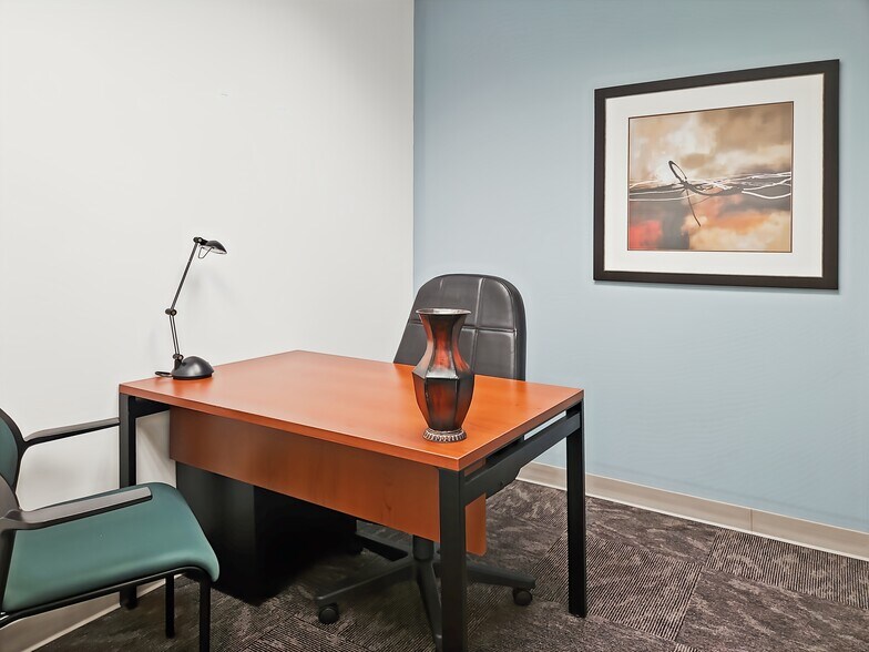 More Photos Of 9465 Counselors Row, Indianapolis Coworking Space