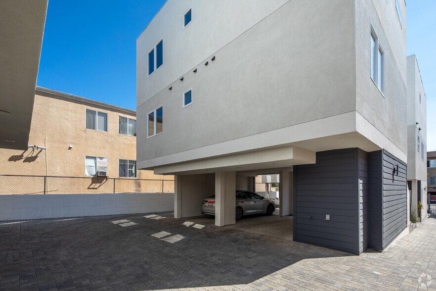 More Photos Of 635 N Harvard Blvd, Los Angeles Apartments For Sale