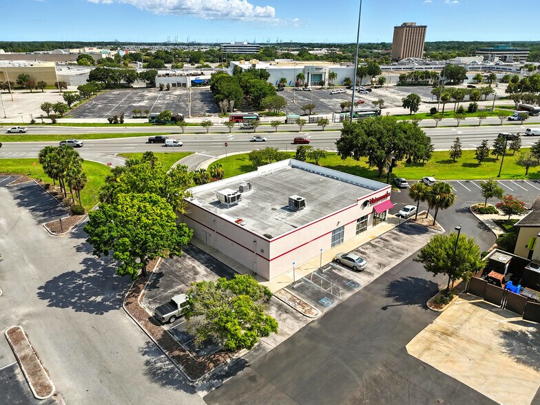 More Photos Of 9480 Arlington Expy, Jacksonville Freestanding For Sale