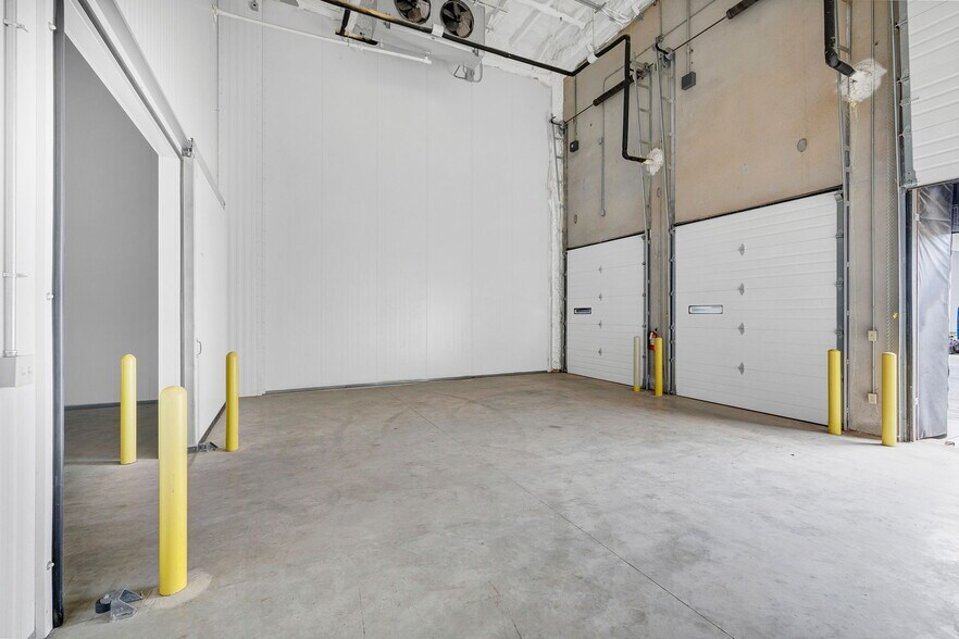 More Photos Of 9342 SE Loop 410, San Antonio Refrigeration Cold Storage For Lease