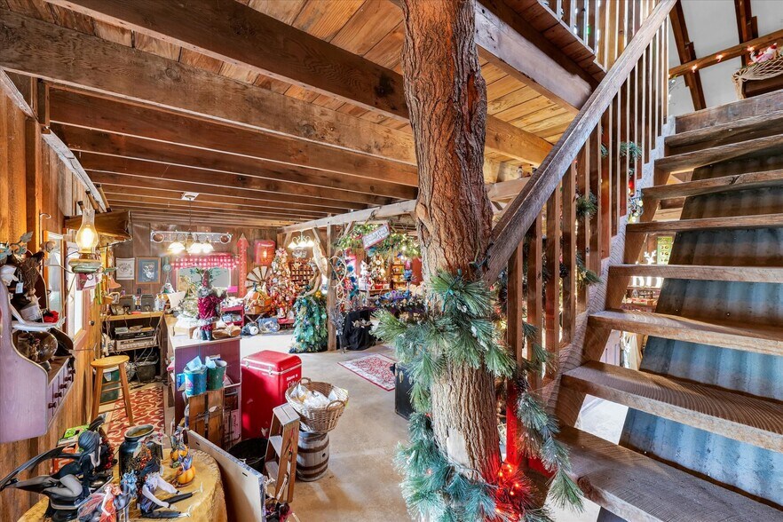 More Photos Of 1356 County Road 2900 N, Rantoul Specialty For Sale