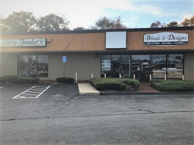 Primary Photo Of 154 Faunce Corner Rd, North Dartmouth Storefront Retail Office For Lease