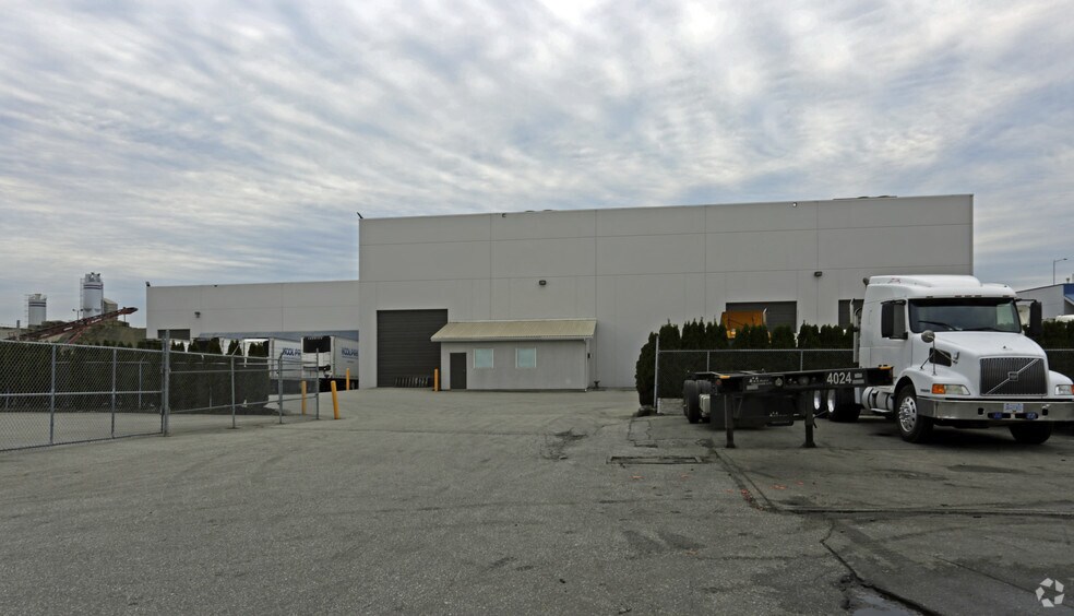 More Photos Of 10097 201st St, Langley Twp Flex For Lease