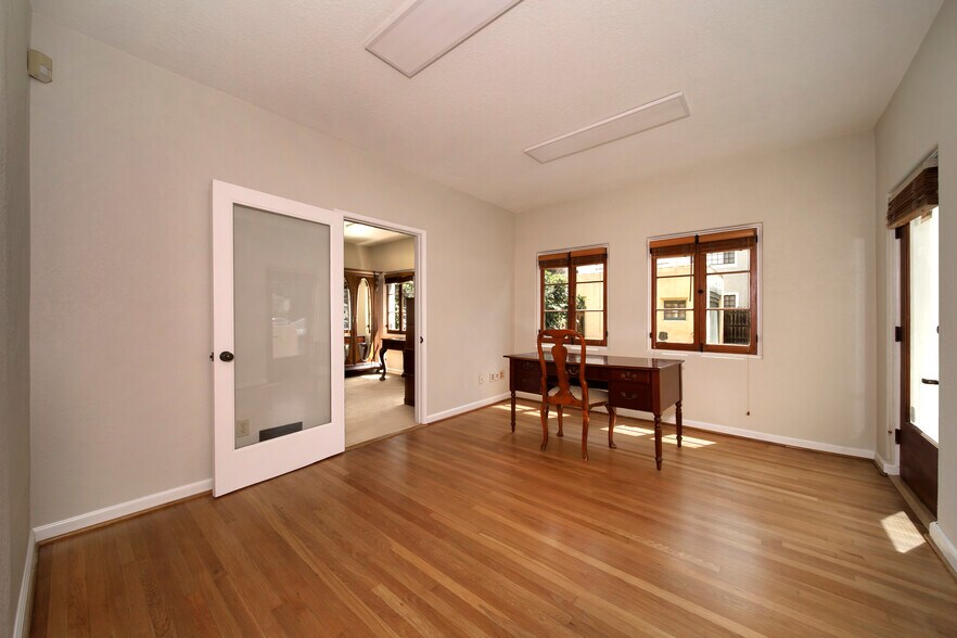 More Photos Of 2003 N Broadway, Santa Ana Office For Lease