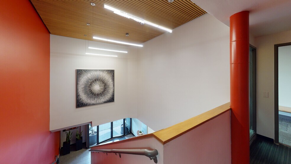 More Photos Of 711 6th Ave N, Seattle Office For Lease
