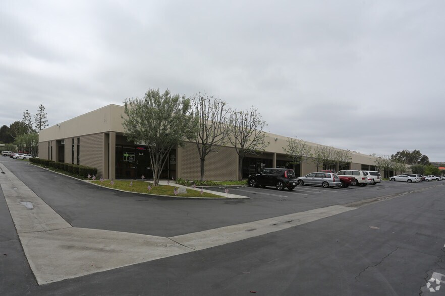 More Photos Of 23011 Moulton Pky, Laguna Hills Light Manufacturing For Lease